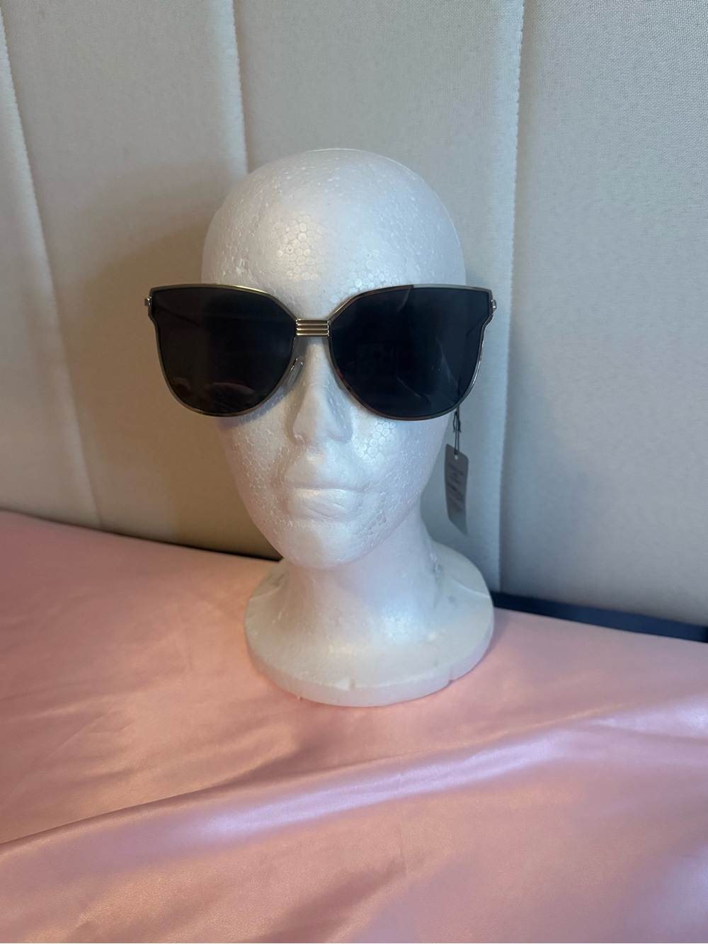 Oversized Cateye Sunglasses in Black & Silver NWT